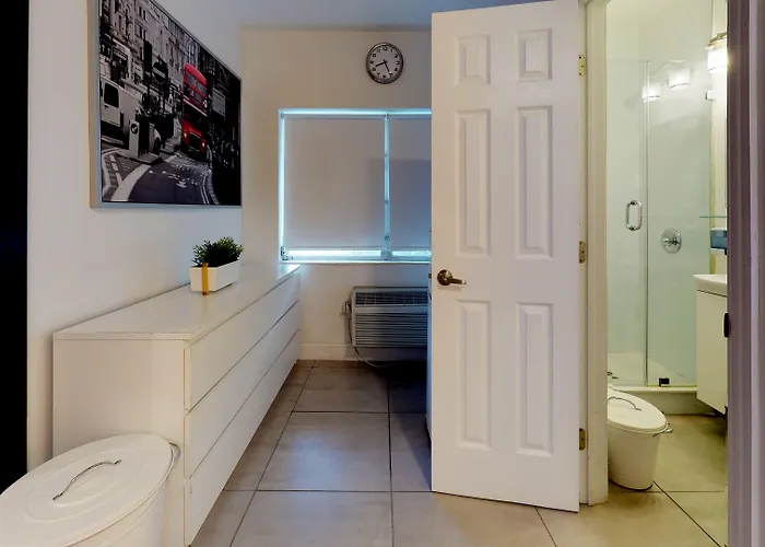Miami Beach International Hostel